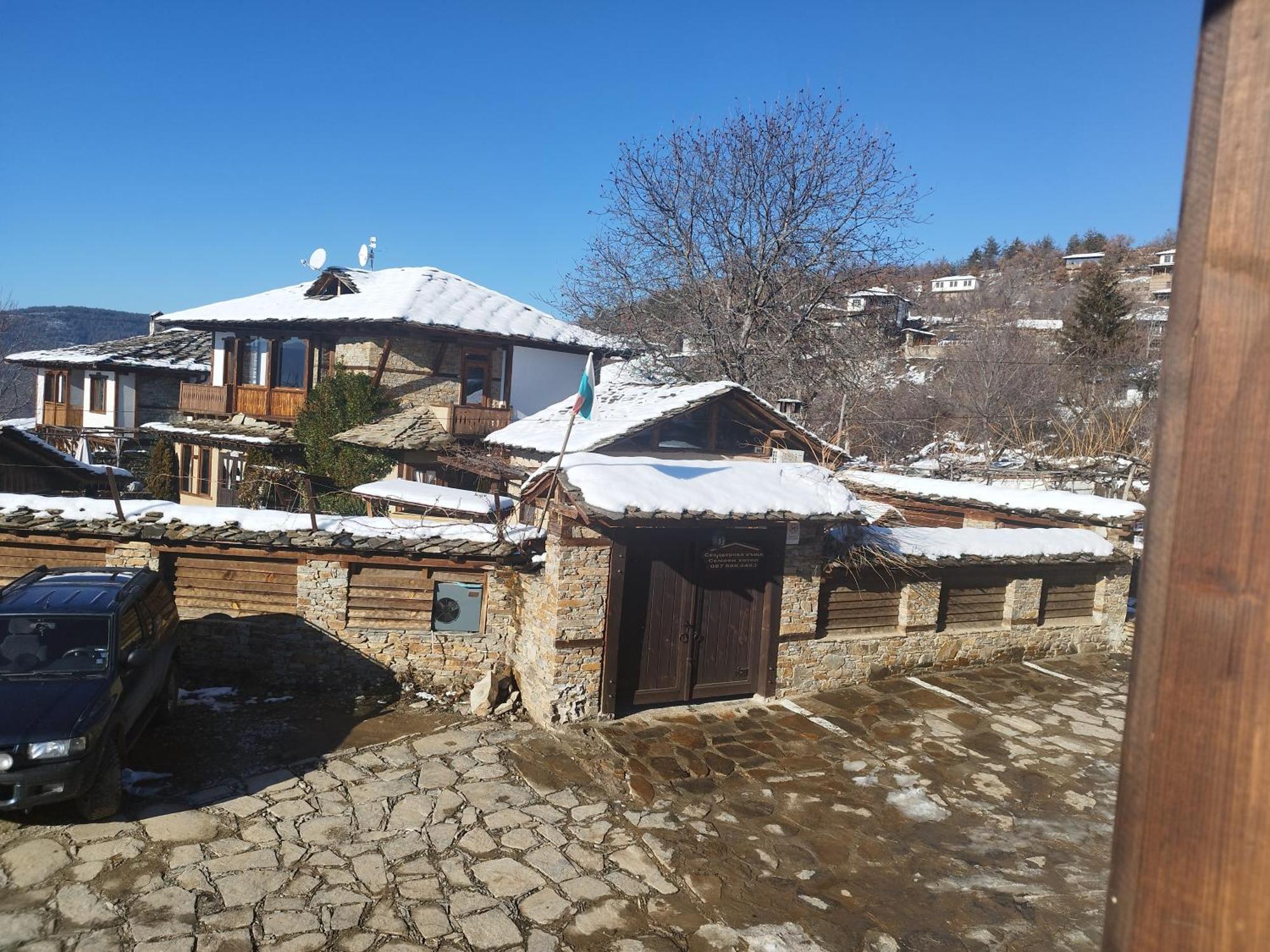 Семеен Хотел Скендерова Къща Leshten Εξωτερικό φωτογραφία